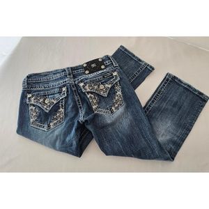 Miss Me Distressed Embellished Denim Capri Jeans Women's Size 27 EUC-BLING